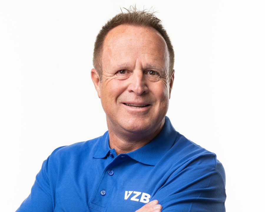 Thomas Leibacher Fahrlehrer B | A1 | A | BE | C1 | C | CE | D | BPT